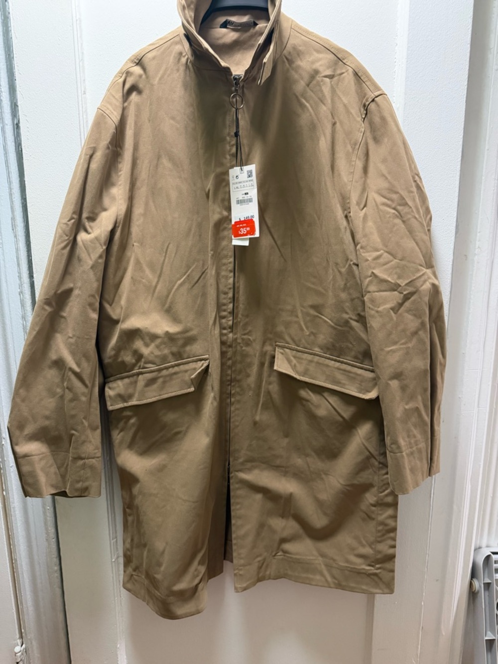 Zara Men's Tan Trench Coat with Zip Closure